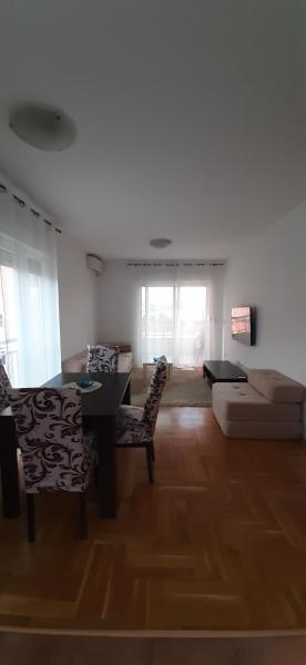 2 Bedroom Apartment Yug